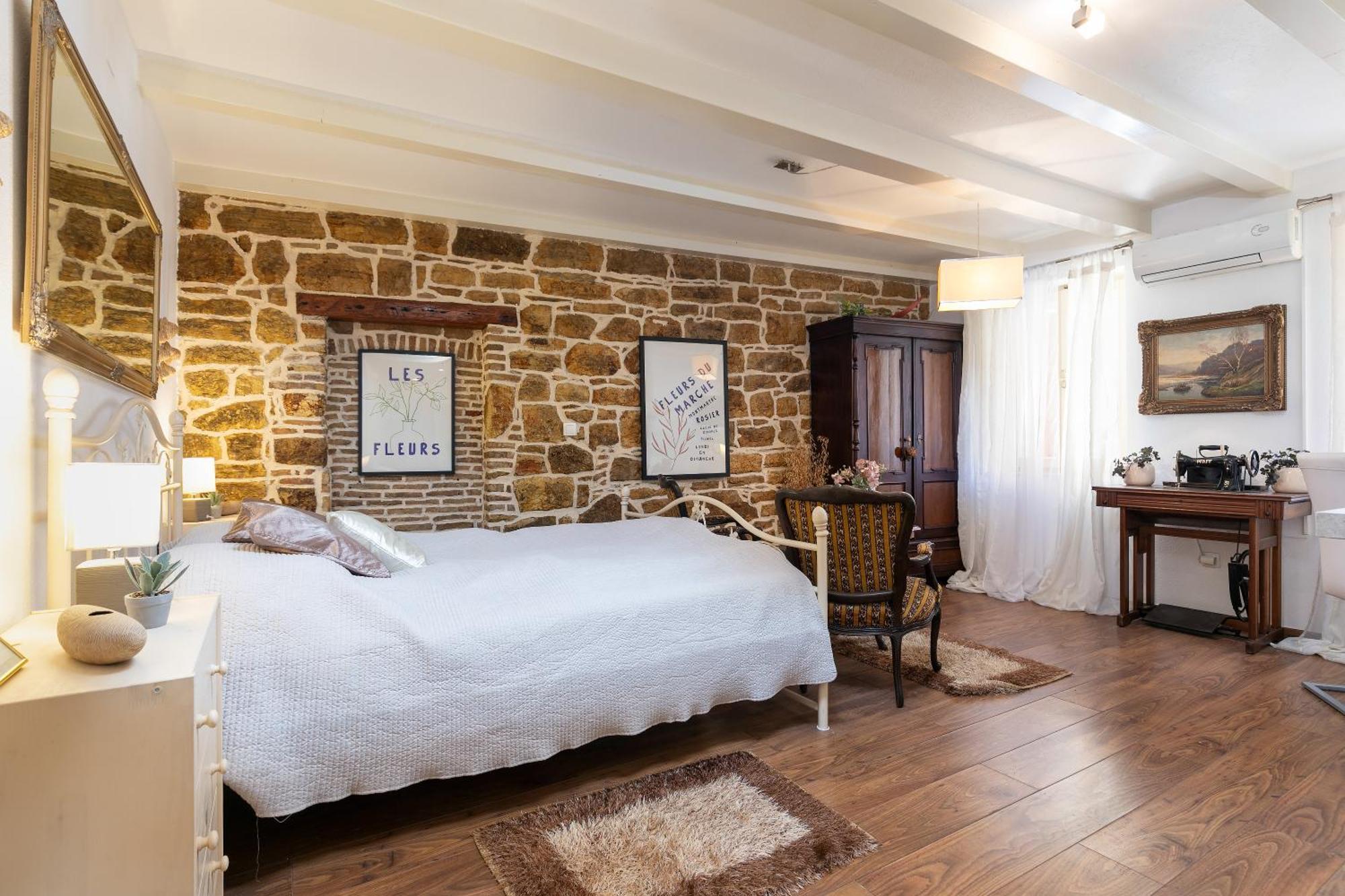 Duplex Apartment Camelia In Charming Old Town โรวีน ภายนอก รูปภาพ