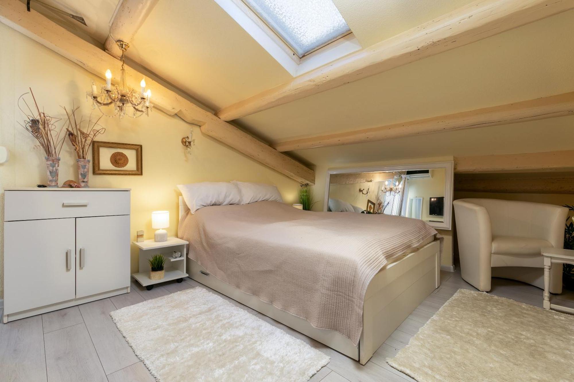 Duplex Apartment Camelia In Charming Old Town โรวีน ภายนอก รูปภาพ